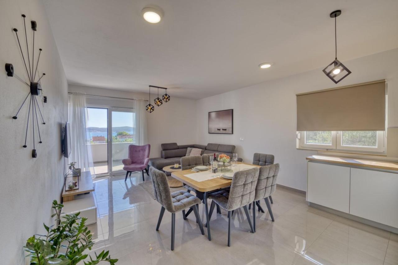 Crowonder Sun Dance With Heated Swimming Pool Seaview And Garden Apartment