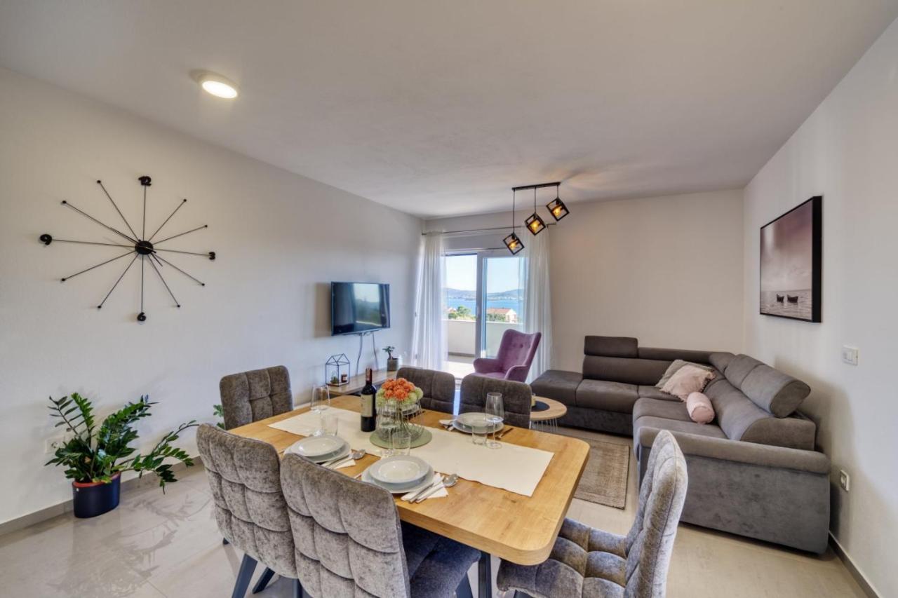 Apartment Crowonder Sun Dance With Heated Swimming Pool Seaview And Garden