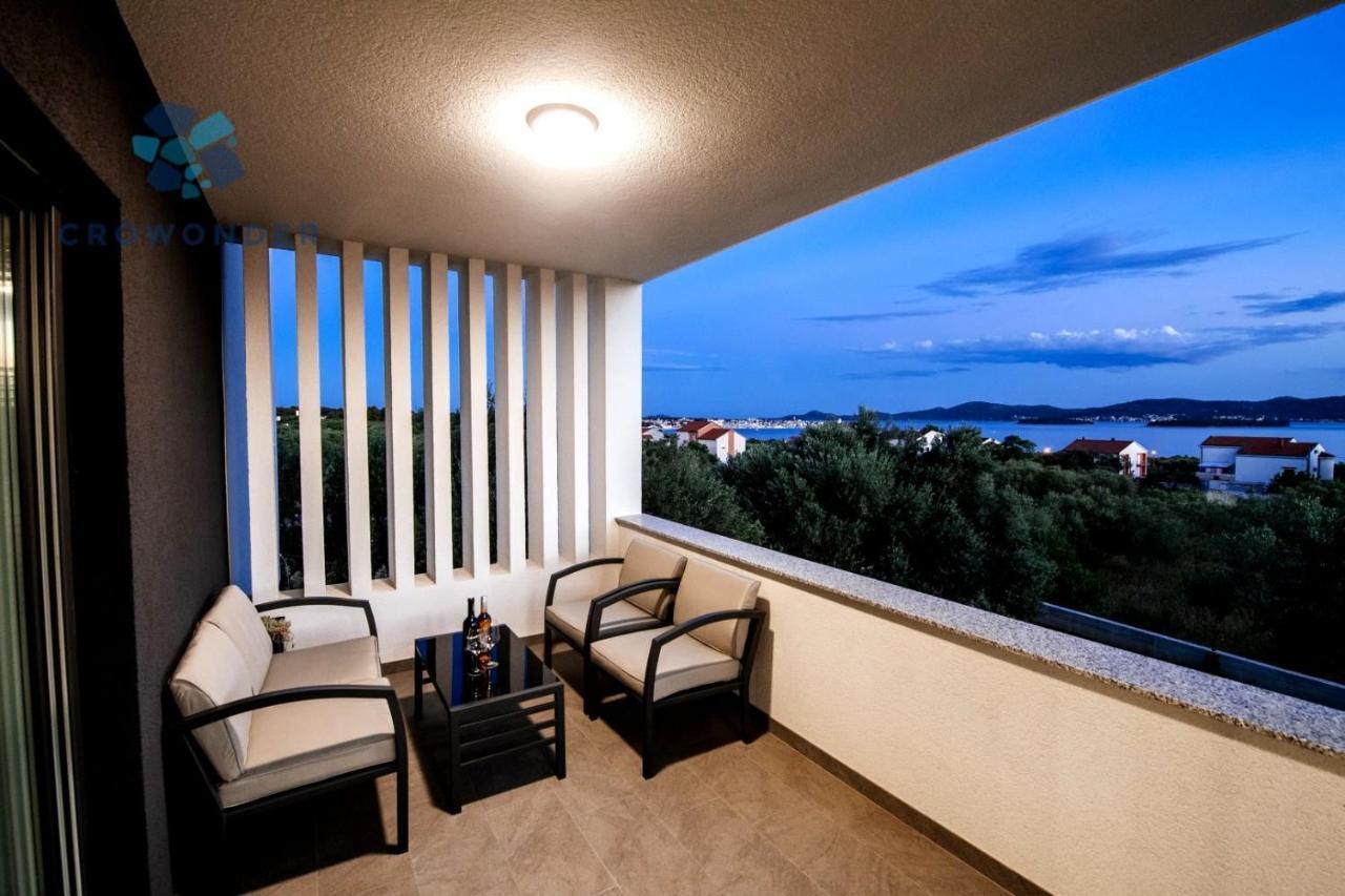 Crowonder Sun Dance With Heated Swimming Pool Seaview And Garden Sveti Filip i Jakov