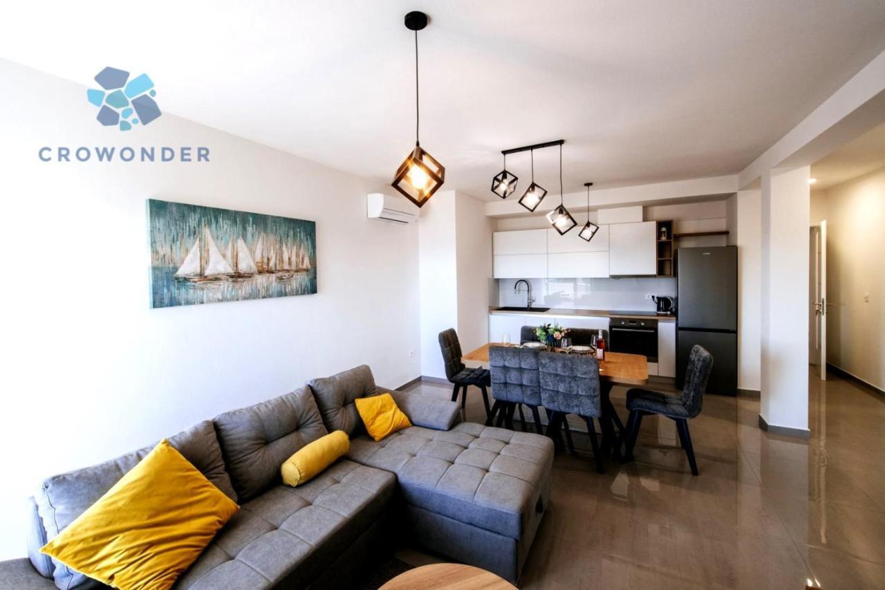 Crowonder Sun Dance With Heated Swimming Pool Seaview And Garden Apartment