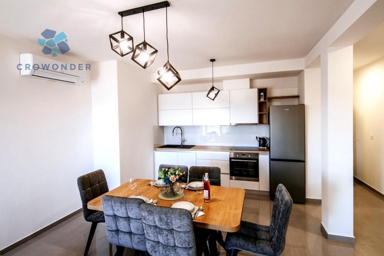 Apartment Crowonder Sun Dance With Heated Swimming Pool Seaview And Garden