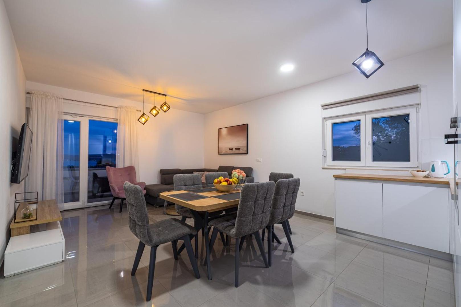 Crowonder Sun Dance With Heated Swimming Pool Seaview And Garden Apartment *