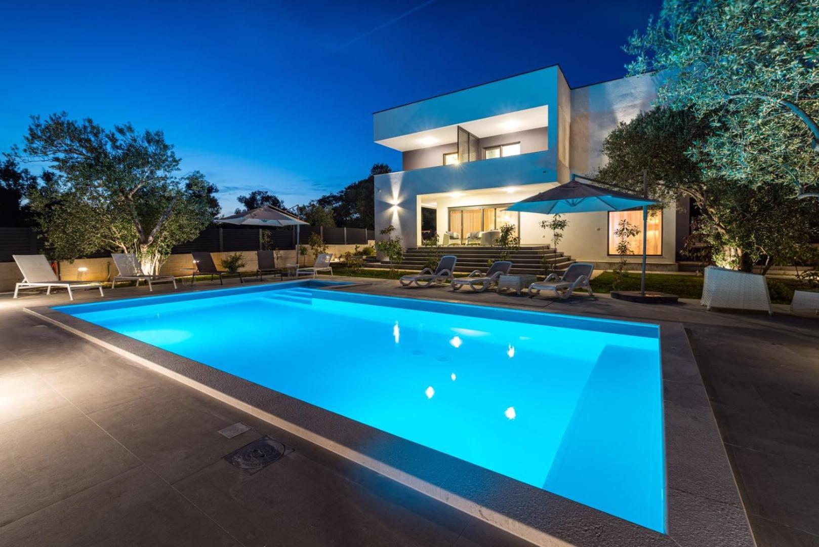 Apartment Crowonder Sun Dance With Heated Swimming Pool Seaview And Garden