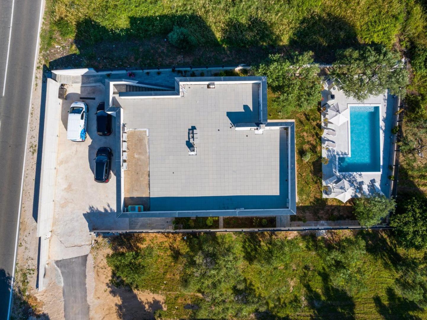 Crowonder Sun Dance With Heated Swimming Pool Seaview And Garden
