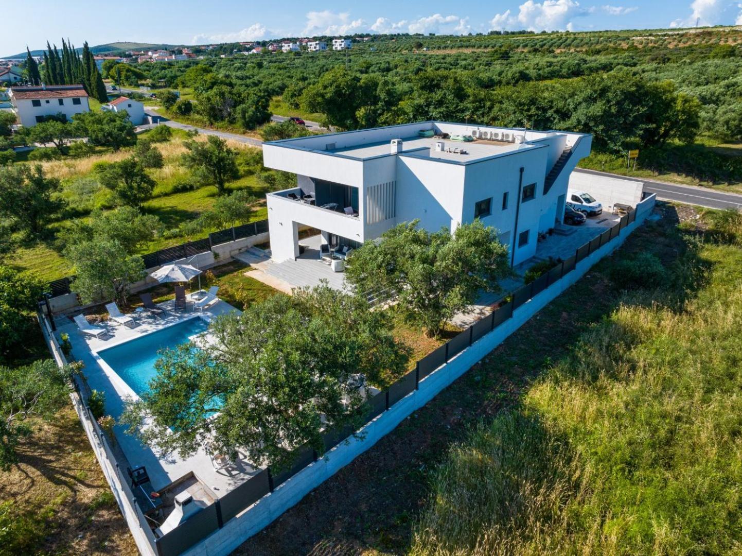 Apartment Crowonder Sun Dance With Heated Swimming Pool Seaview And Garden *